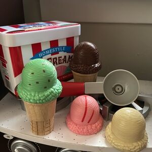 Melissa & Doug Scoop & Stack Ice Cream Cone Playset